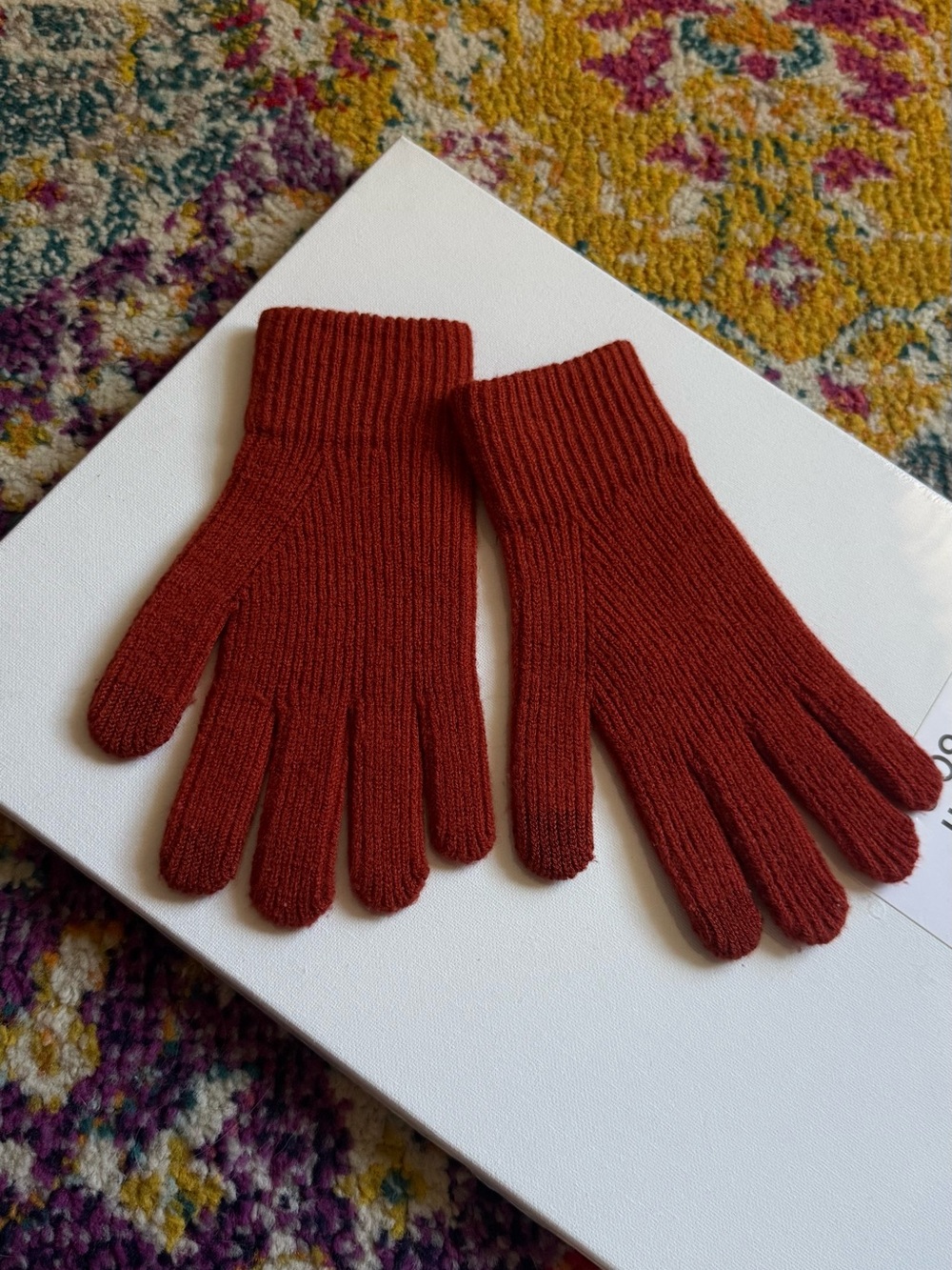 Uniqlo Woman’s Ribbed Touchscreen Gloves - Rust Red